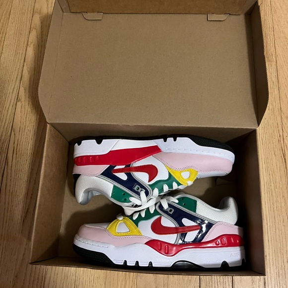 Nike Air Force 3 Low SP
Nigo White (OGIN Version) - Picture 4 of 5